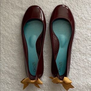Oak-B Ballet Flats with Bow